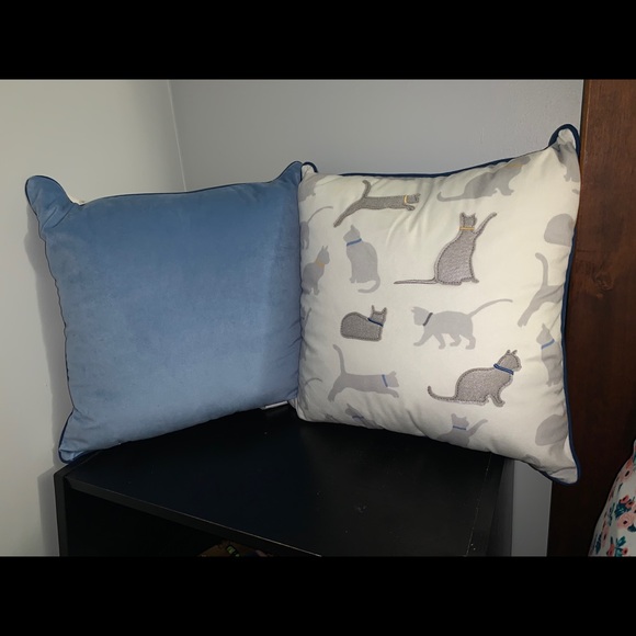 SOLD Decorative Cat Pillows - Picture 3 of 6